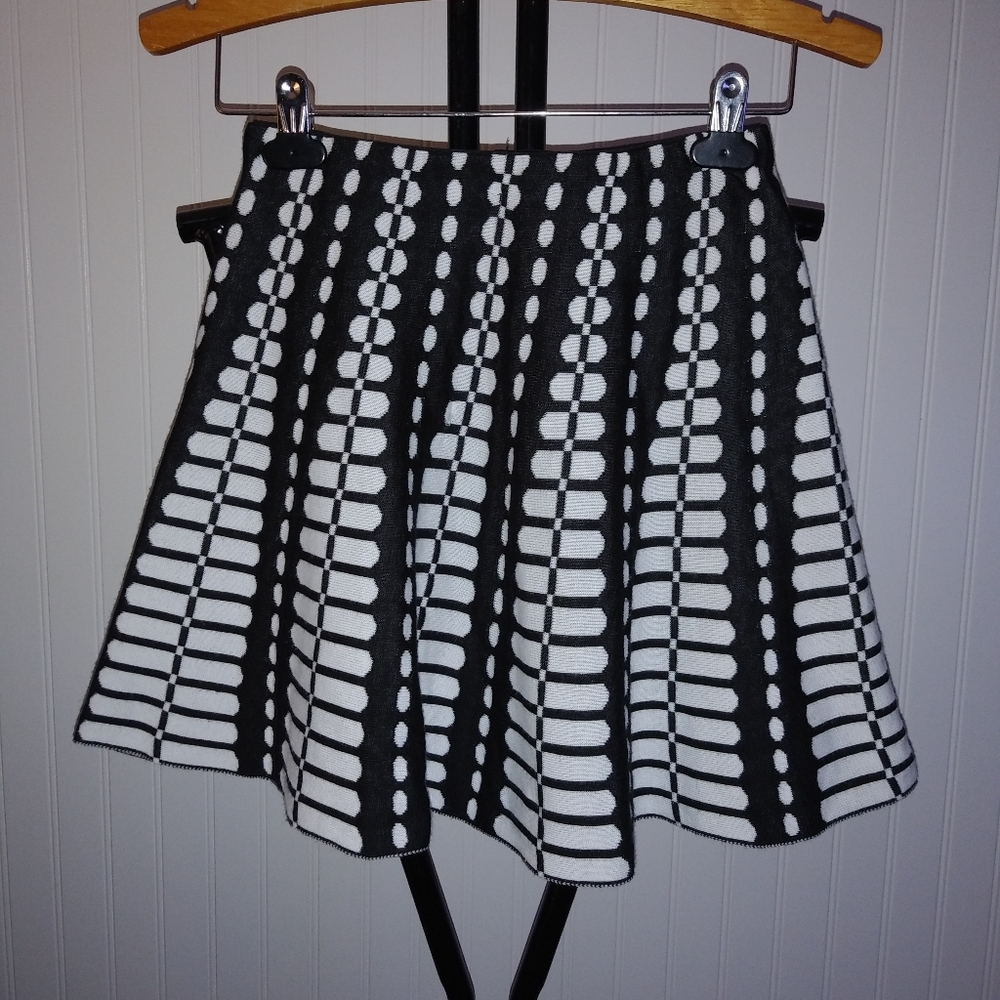 Girls Skirt by SOF Size M